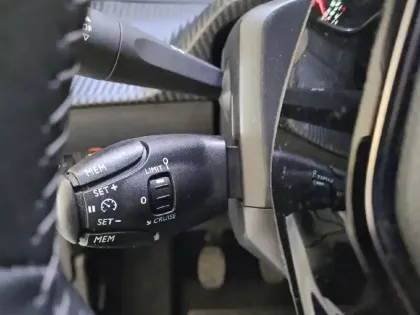 Photo 56 Peugeot 208  PureTech 75 S&S BVM5