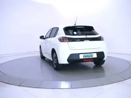 Photo 37 Peugeot 208  PureTech 75 S&S BVM5