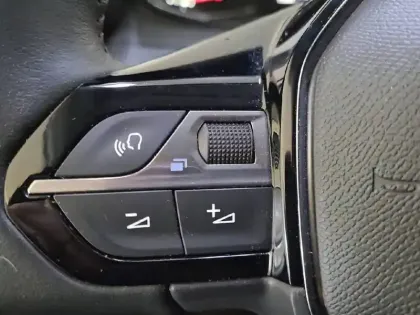 Photo 57 Peugeot 208  PureTech 75 S&S BVM5