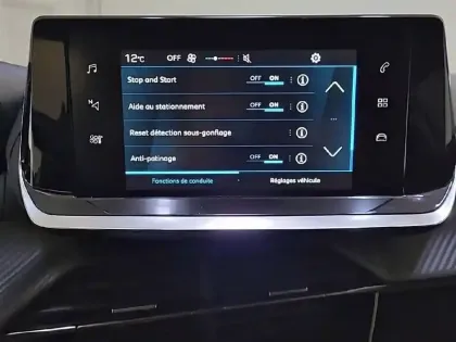 Photo 51 Peugeot 208  PureTech 75 S&S BVM5