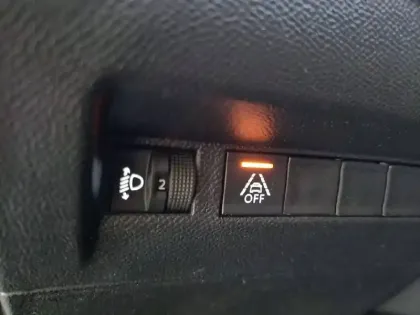 Photo 57 Peugeot 208  PureTech 75 S&S BVM5