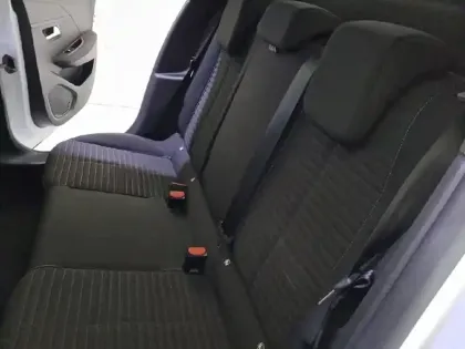 Photo 11 Peugeot 208  PureTech 75 S&S BVM5