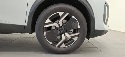 Photo 85 Peugeot 2008  100 S&S BVM6