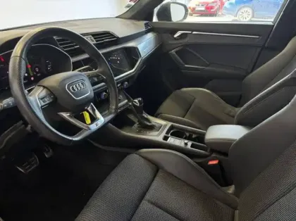 Photo 7 Audi Q3  35 TFSI 150 ch S tronic 7