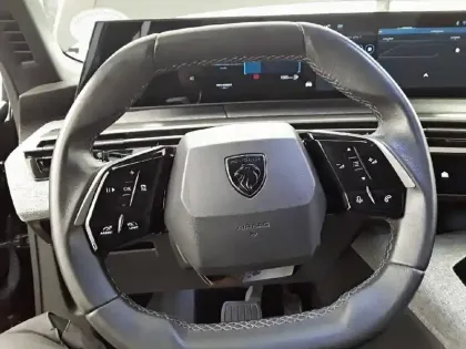 Photo 8 Peugeot 3008  Hybrid 136 e-DCS6