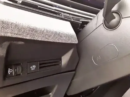 Photo 57 Peugeot 3008  Hybrid 136 e-DCS6