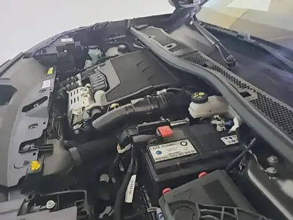 Photo 14 Peugeot 2008  PureTech 100 S&S BVM6