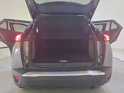 Photo 5 Peugeot 2008  PureTech 100 S&S BVM6