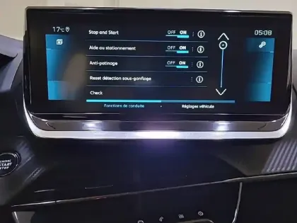 Photo 21 Peugeot 208  PureTech 100 S&S BVM6