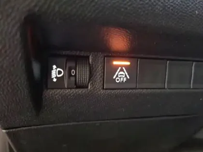 Photo 30 Peugeot 208  PureTech 100 S&S BVM6