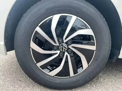 Photo 25 Volkswagen Polo  1.0 TSI 95 S&S DSG7