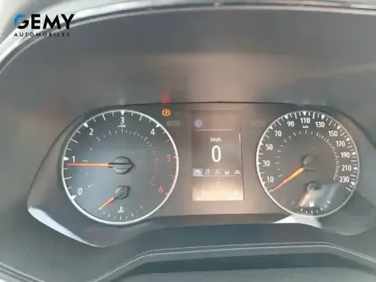 Photo 18 Renault Clio Gén. V (BJA) Ph1 NG Evolution 5