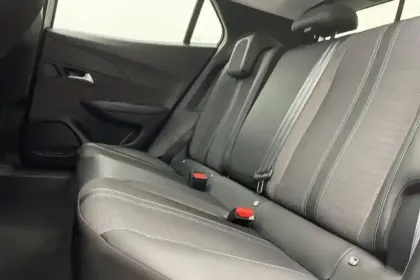 Photo 13 Peugeot 2008  BlueHDi 130 S&S EAT8