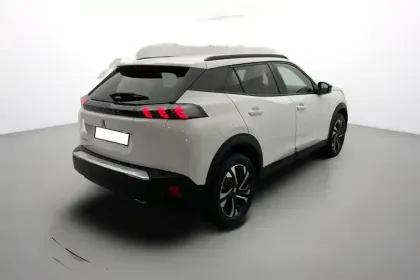 Photo 47 Peugeot 2008  BlueHDi 130 S&S EAT8