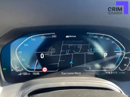 Photo 6 BMW Serie 3 Touring 330e xDrive 292 ch BVA8