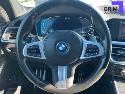 Photo 5 BMW Serie 3 Touring 330e xDrive 292 ch BVA8