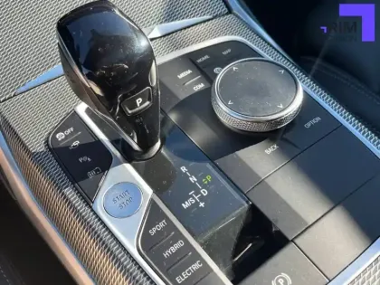 Photo 9 BMW Serie 3 Touring 330e xDrive 292 ch BVA8