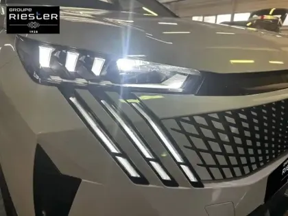 Photo 42 Peugeot 3008  Electrique 210 ch 73 kWh