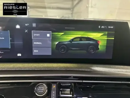 Photo 77 Peugeot 3008  Electrique 210 ch 73 kWh