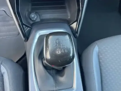 Photo 21 Peugeot 2008  PureTech 130 S&S BVM6