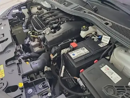 Photo 14 Peugeot 208  PureTech 75 S&S BVM5