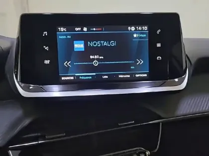 Photo 49 Peugeot 208  PureTech 75 S&S BVM5