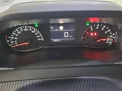 Photo 40 Peugeot 208  PureTech 75 S&S BVM5