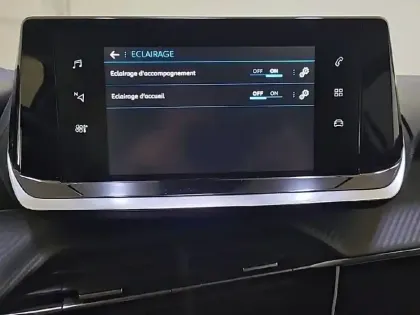 Photo 22 Peugeot 208  PureTech 75 S&S BVM5