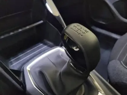 Photo 44 Peugeot 208  PureTech 75 S&S BVM5