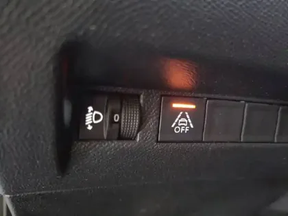 Photo 59 Peugeot 208  PureTech 75 S&S BVM5