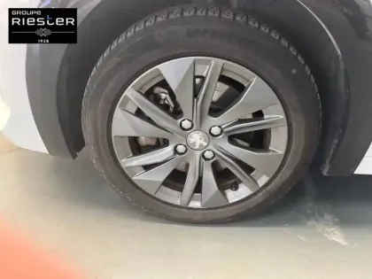 Photo 12 Peugeot 208  Electrique 50 kWh 136ch