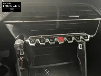 Photo 17 Peugeot 208  Electrique 50 kWh 136ch