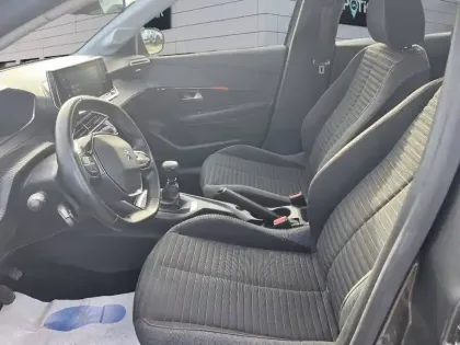 Photo 8 Peugeot 208  PureTech 100 S&S BVM6