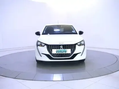 Photo 31 Peugeot 208  PureTech 75 S&S BVM5