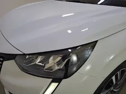 Photo 15 Peugeot 208  PureTech 75 S&S BVM5