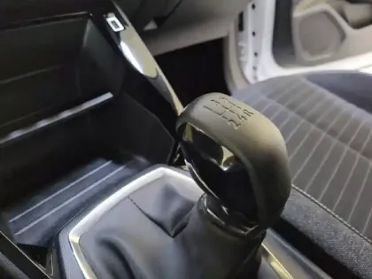 Photo 13 Peugeot 208  PureTech 75 S&S BVM5