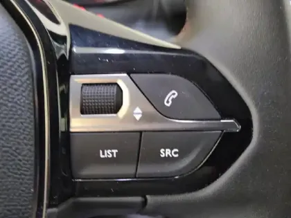 Photo 23 Peugeot 208  PureTech 75 S&S BVM5