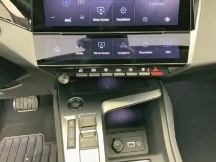 Photo 12 Peugeot 308  PureTech 130ch S&S EAT8 Allure Pack