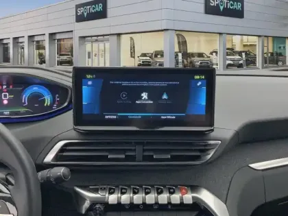 Photo 10 Peugeot 3008  Hybrid 225 e-EAT8 Allure Pack