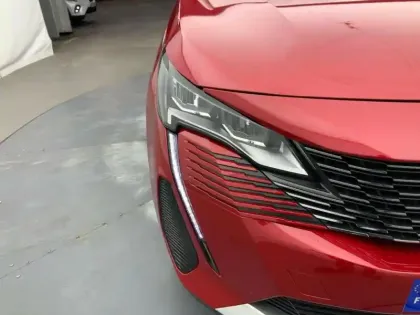 Photo 13 Peugeot 3008  Hybrid 225 e-EAT8 Allure Pack