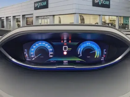 Photo 20 Peugeot 3008  Hybrid 225 e-EAT8 Allure Pack