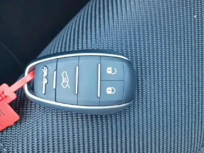 Photo 24 Alfa Romeo Tonale  1.3 Hybride Rechargeable PHEV 190ch AT6 e-Q4 Sprint