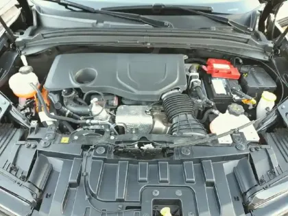 Photo 6 Alfa Romeo Tonale  1.3 Hybride Rechargeable PHEV 190ch AT6 e-Q4 Sprint