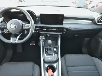 Photo 9 Alfa Romeo Tonale  1.3 Hybride Rechargeable PHEV 190ch AT6 e-Q4 Sprint