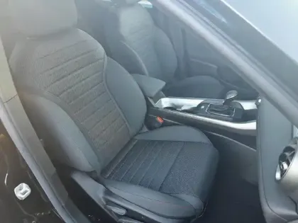 Photo 8 Alfa Romeo Tonale  1.3 Hybride Rechargeable PHEV 190ch AT6 e-Q4 Sprint