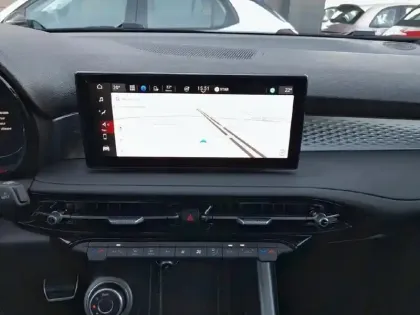 Photo 10 Alfa Romeo Tonale  1.3 Hybride Rechargeable PHEV 190ch AT6 e-Q4 Sprint