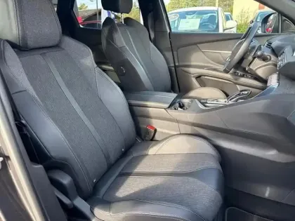 Photo 8 Peugeot 3008  Puretech 130ch S&S EAT8 GT Line