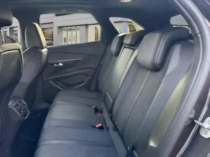 Photo 22 Peugeot 3008  Puretech 130ch S&S EAT8 GT Line