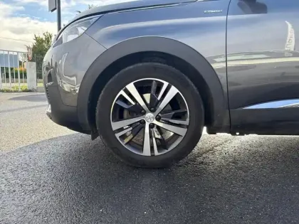 Photo 14 Peugeot 3008  Puretech 130ch S&S EAT8 GT Line