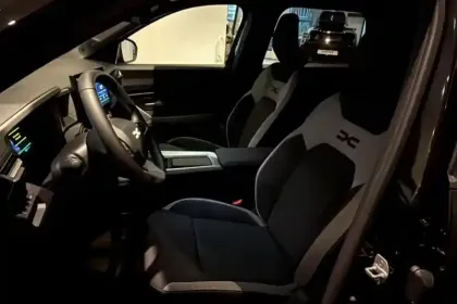 Photo 9 Dacia Bigster HYBRIDE Hybrid 155 Journey